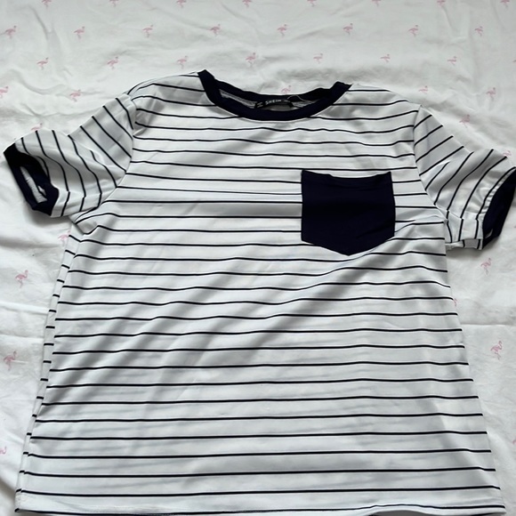 Blue and white stripped short sleeve shirt - Picture 1 of 4